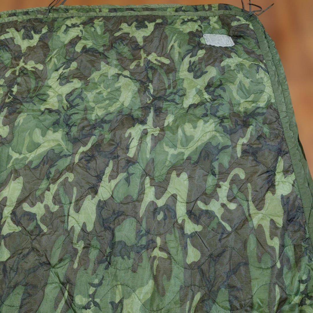 米軍放出品　迷彩色 ナイロン製 ポンチョ＆ポンチョライナー