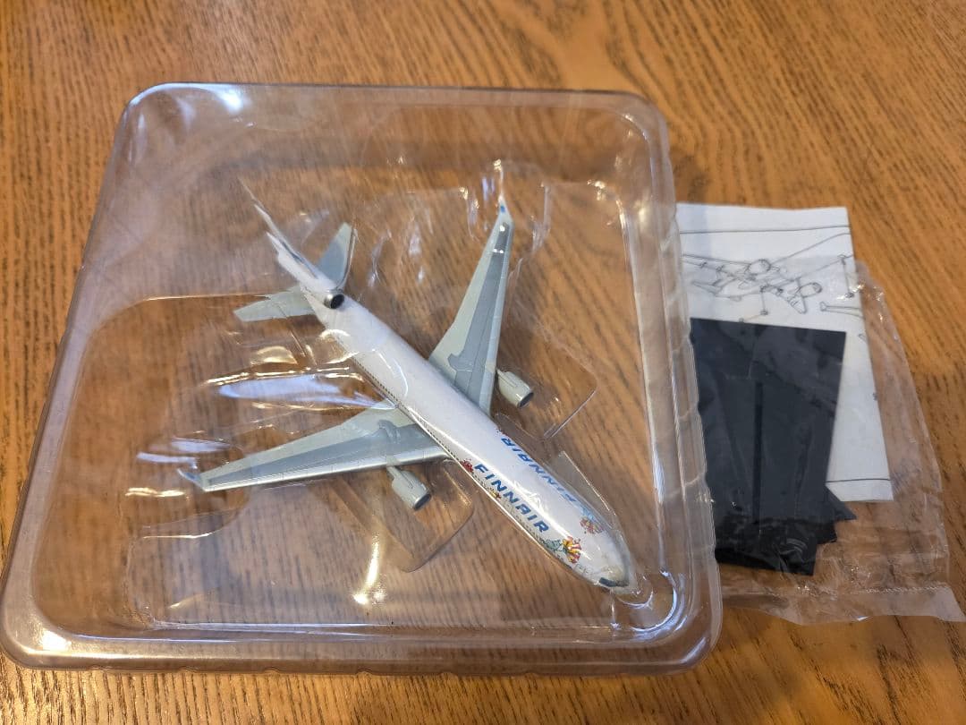 ​【極希少】フィンエアー MD-11 ムーミン特別塗装機 1/400