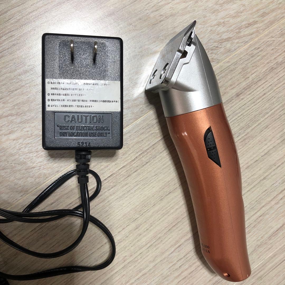 トリミング用　クリッパー Supreme DK200 バリカン& アタッチメント