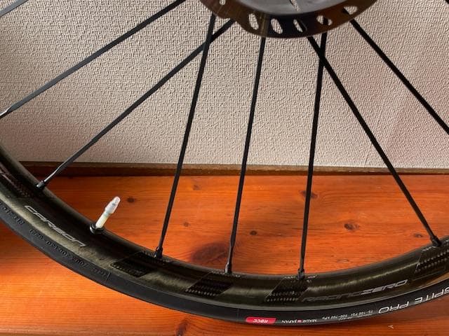 フルクラム FULCRUM レーシングゼロカーボン DB（シマノフリー）