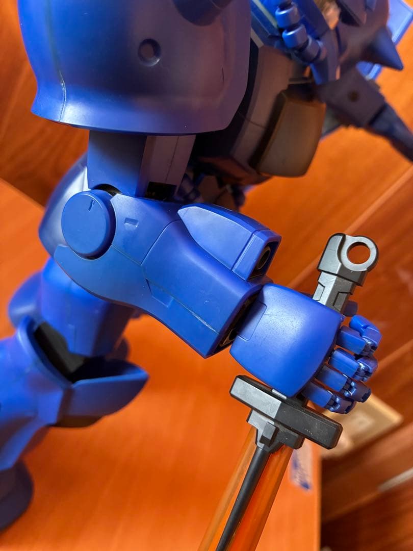 HY2M 1/60 MS-07B グフ【組立済み】