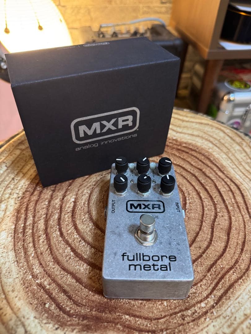 MXR Fullbore l ディストーションペダルです