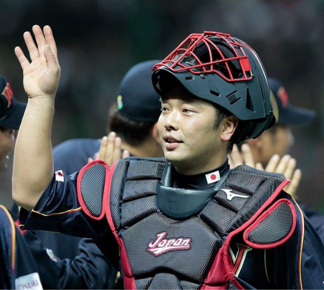 ホッケー型　キャッチャー　マスク　ヘルメット　阿部慎之助　侍ジャパン　ミズノ