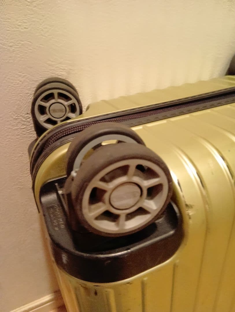 リモワ　サルサエアー 34L　機内持ち込み可