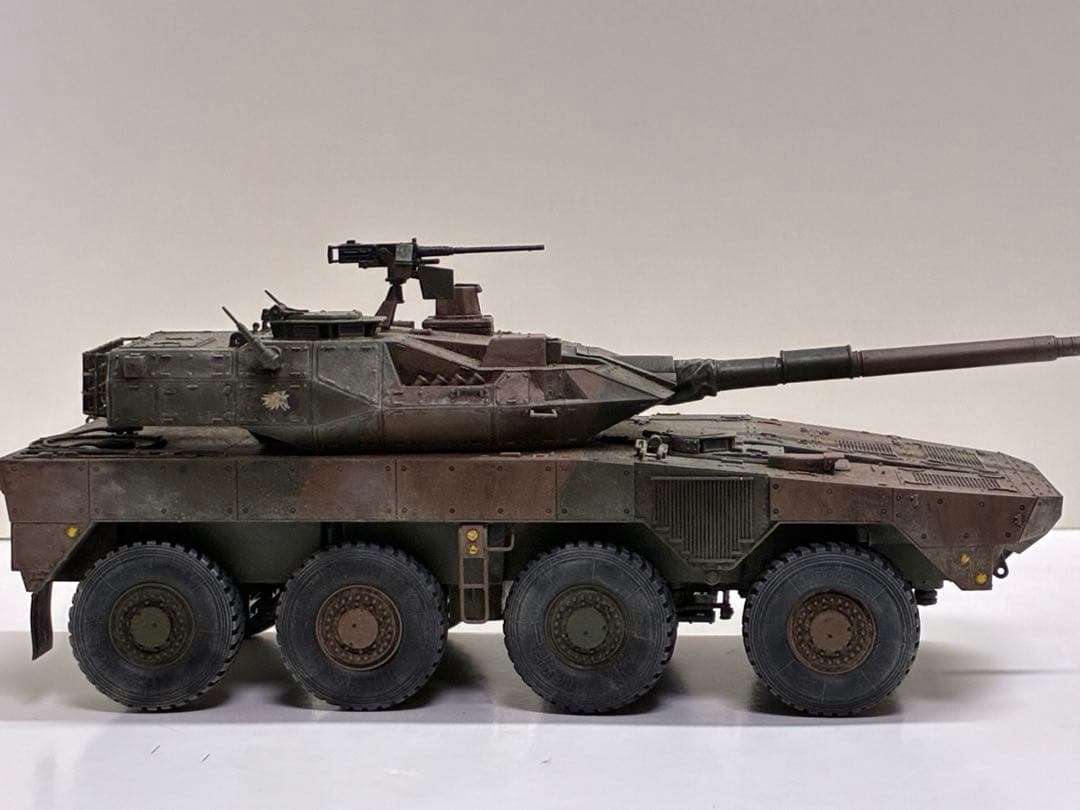 タミヤ　1/35 16式機動戦闘車　完成品　戦車　模型　プラモデル　自衛隊