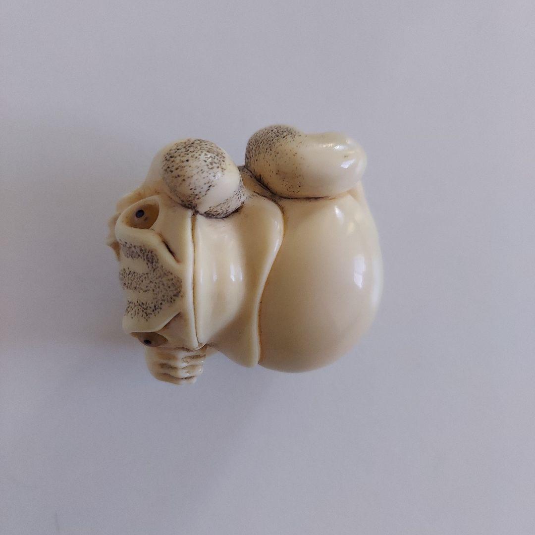 根付　寝転蛙　現代根付　蛙　カエル