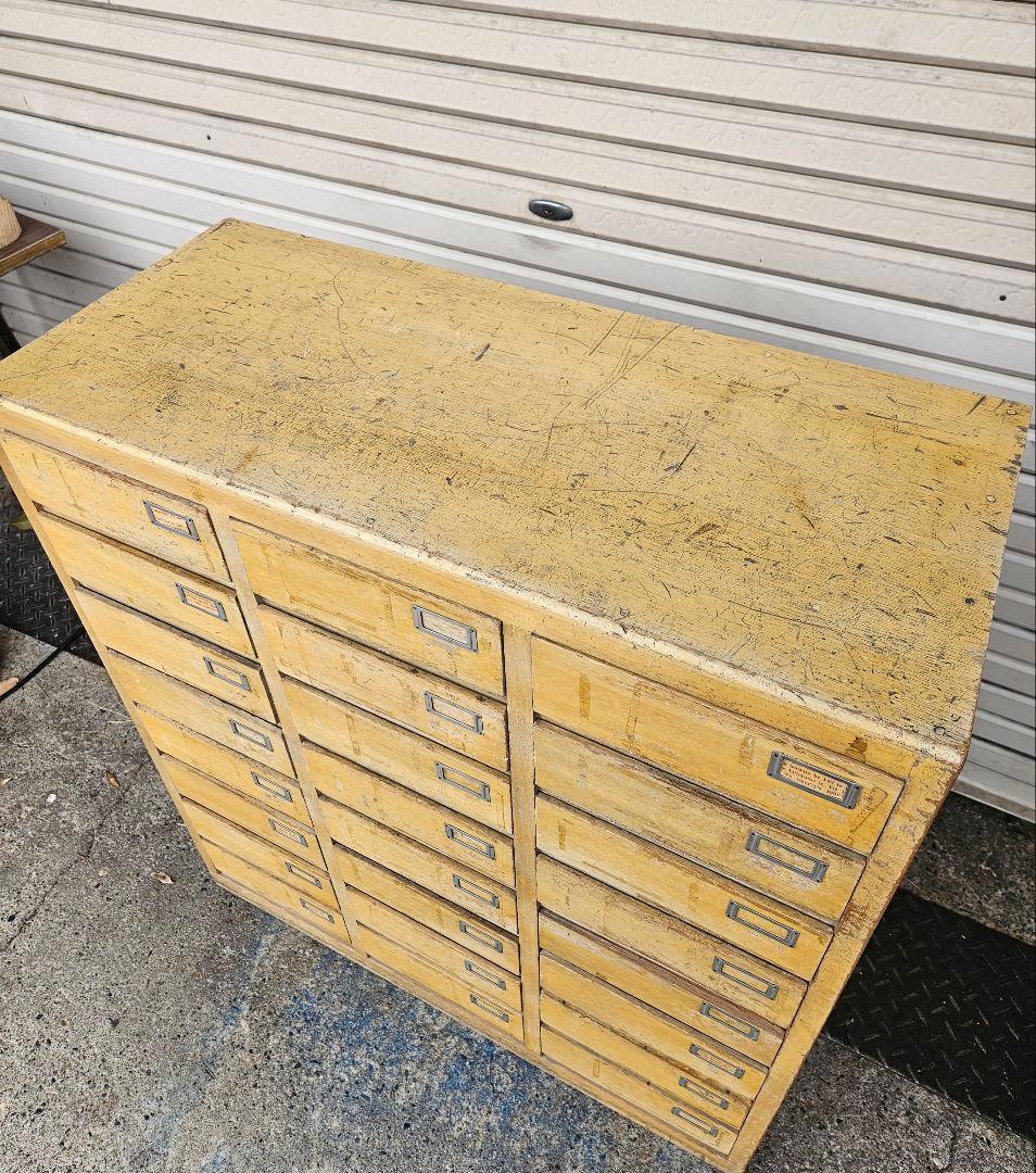 USヴィンテージ 古い木の小引出し 24杯 ファイルキャビネット 収納 古家具