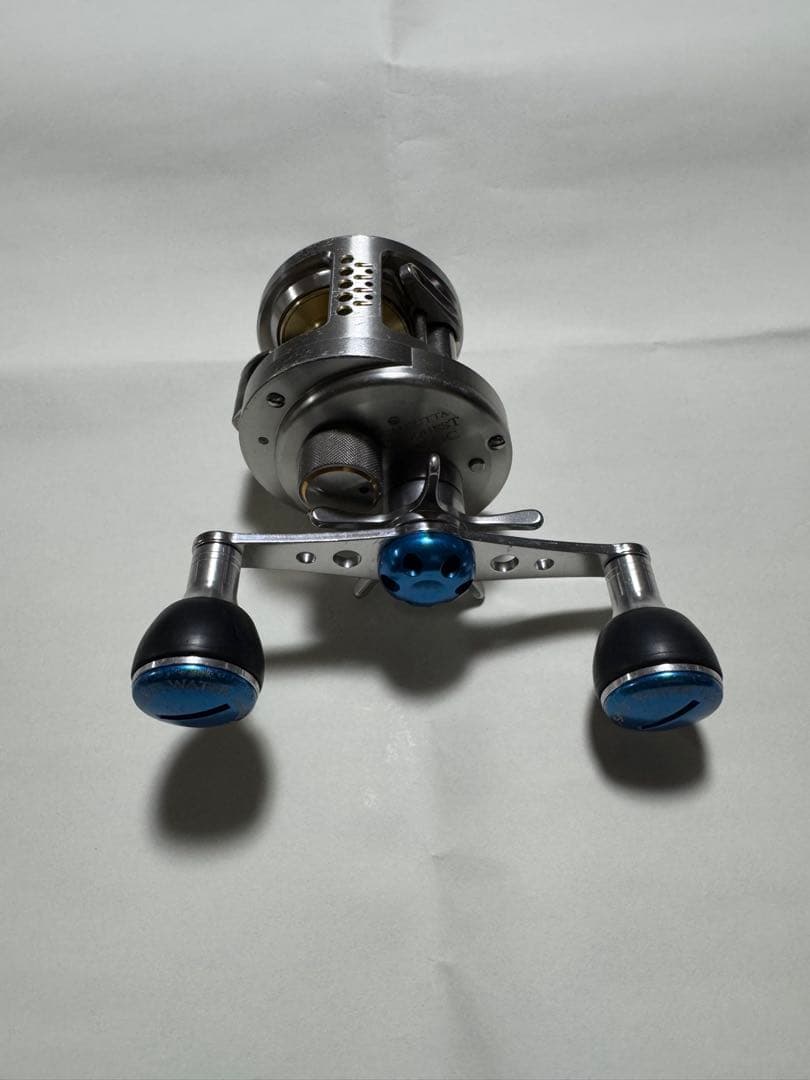 シマノ　03カルカッタコンクエスト200DC RH460