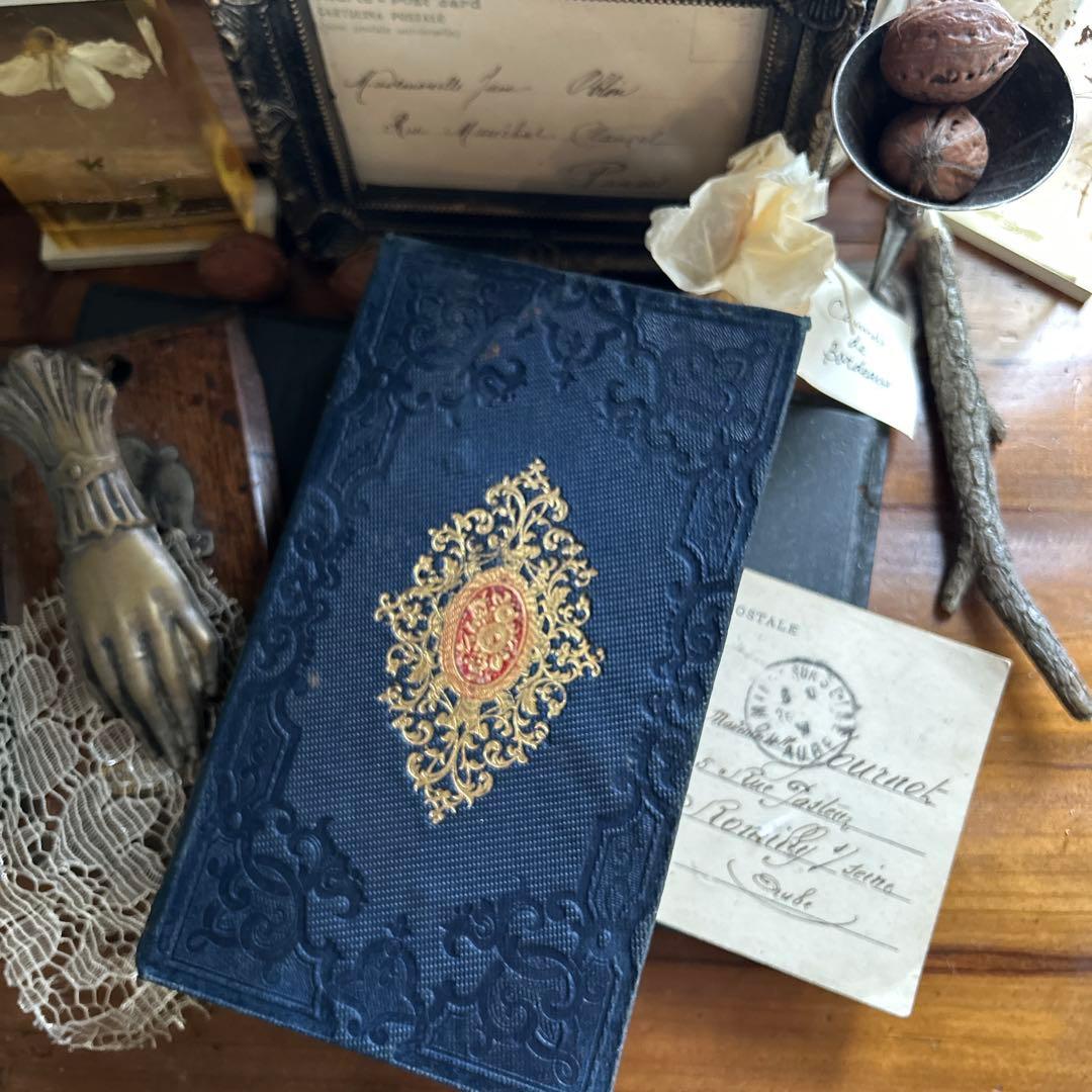 アンティーク洋書 エンボス 金彩 革丁 ロカイユ 金付け