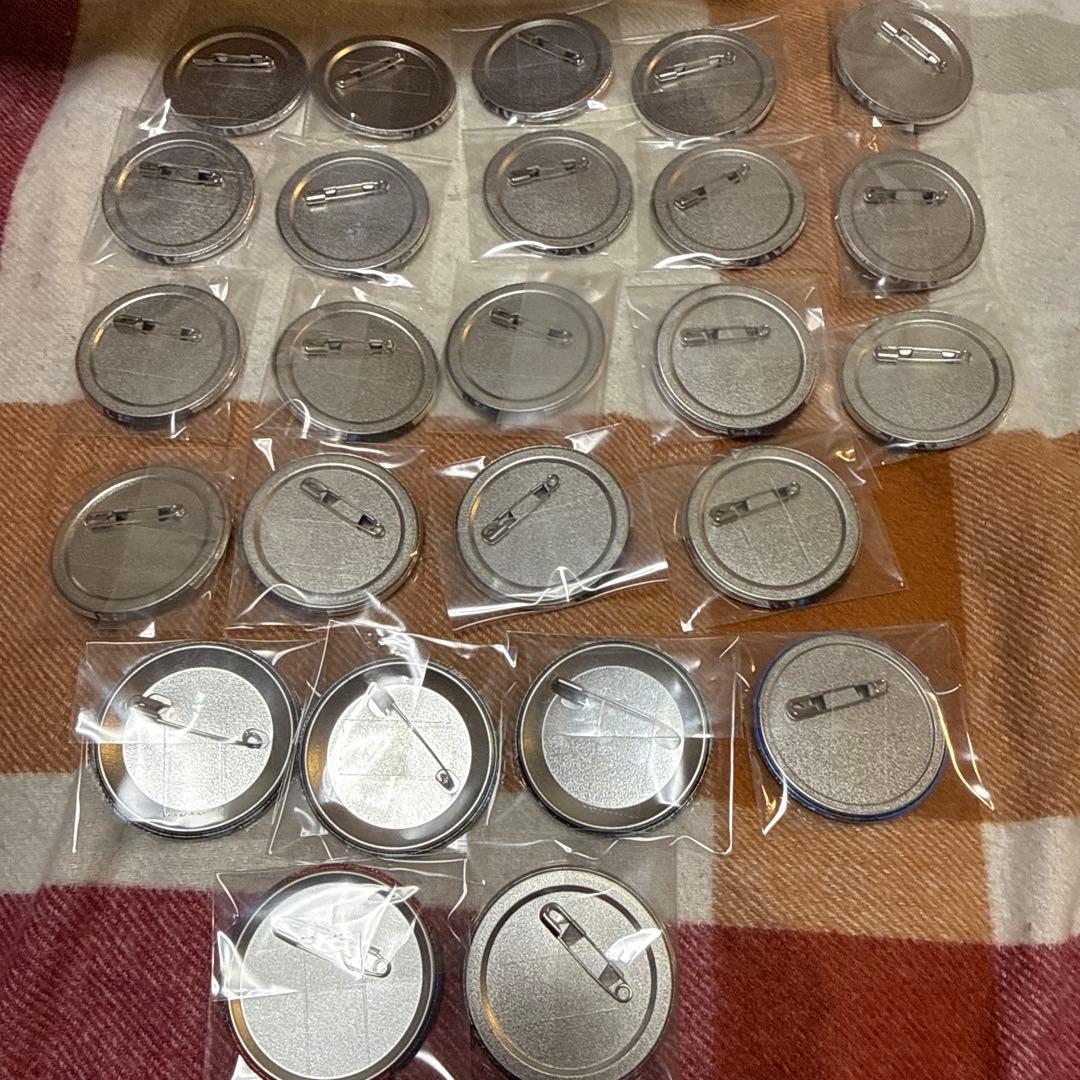 ガルクラ　ガールズバンドクライ　咆哮の奏　缶バッジ　桃香　仁菜　まとめ売り