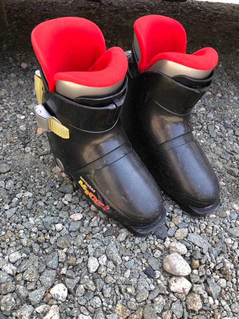 子供用　ROSSIGNOL Radical スキーとストックブーツの3点セット