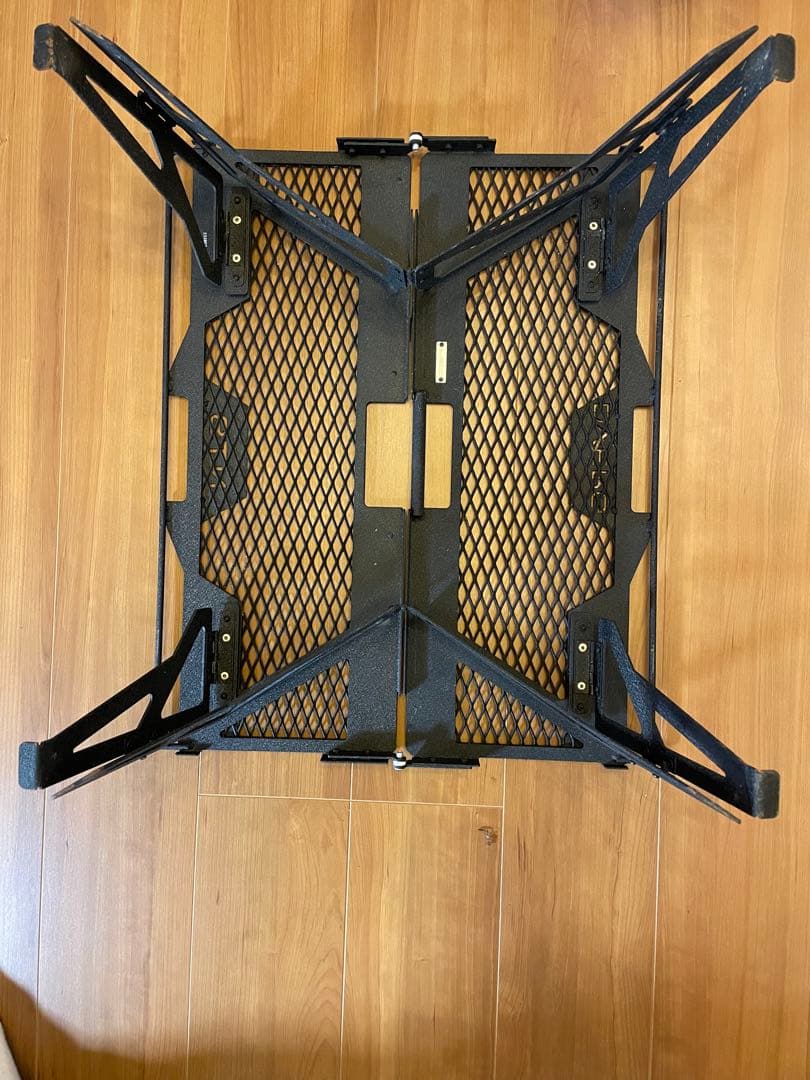 ドベルグ×ネイチャートーンズ ワンハンドカフェテーブル