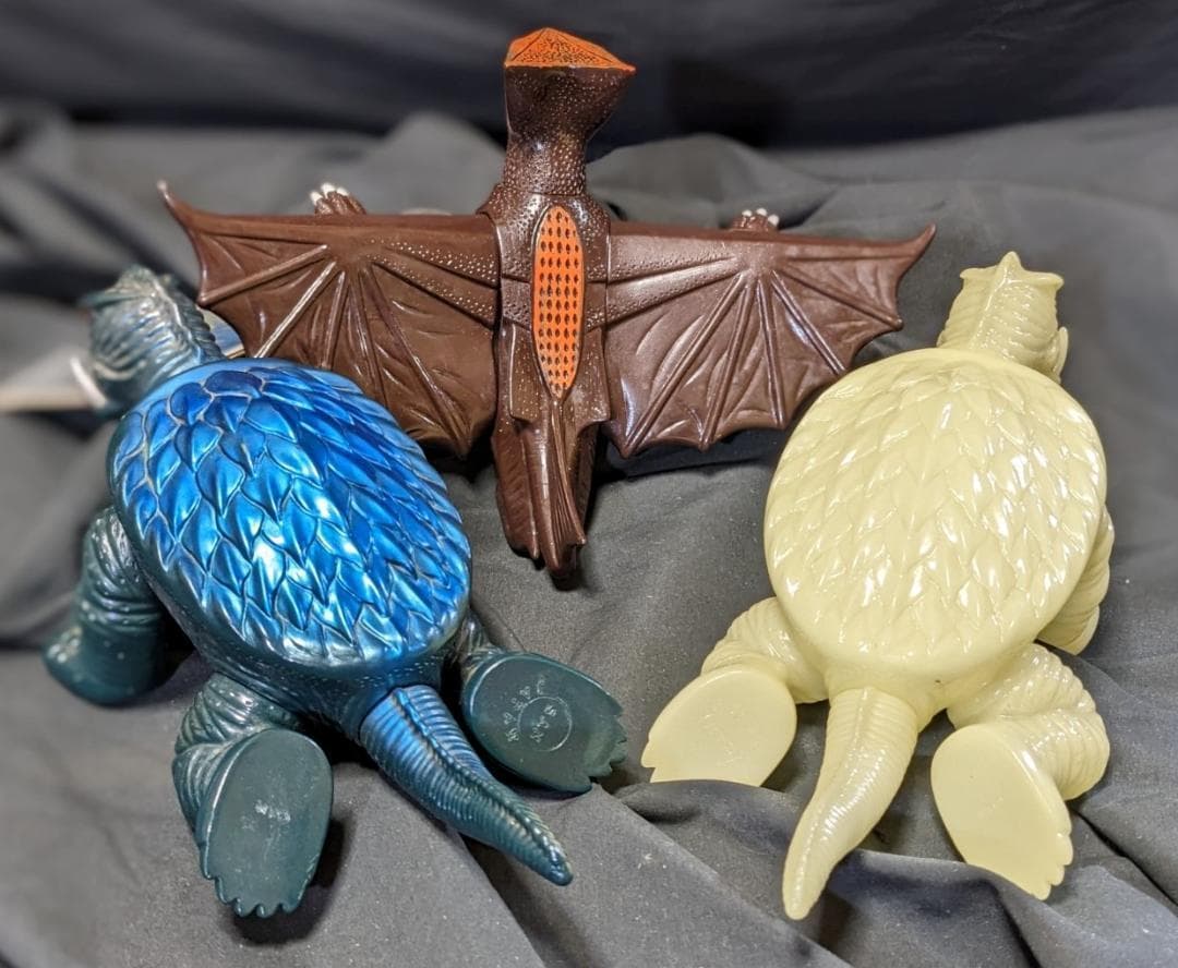 四足ガメラ＆飛行ギャオス（マルサン）ソフビフィギュア３体セット