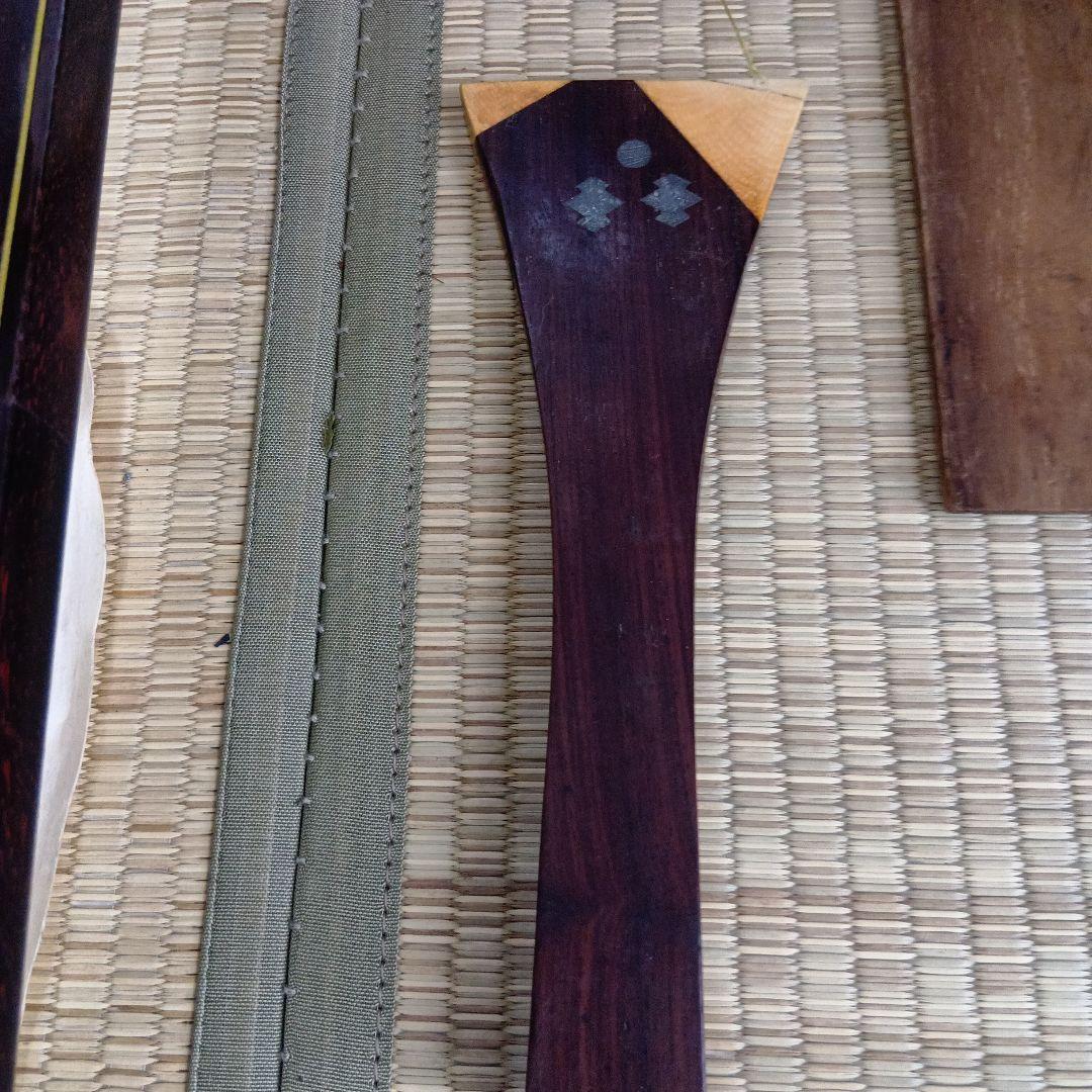 義太夫三味線　文楽三味線　　本体 木製 黒白 付属品あり