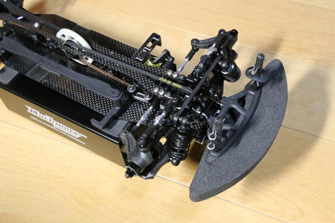 ヨコモ BD10 シャーシ ハイエンドカー RUSH製タイヤ付き