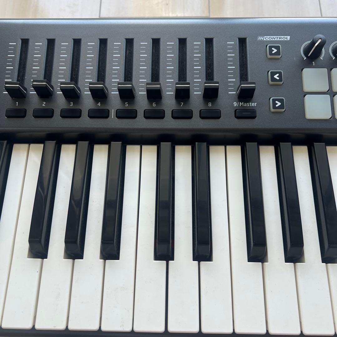 【Novation】 ノベーション Launchkey 61 キーボード