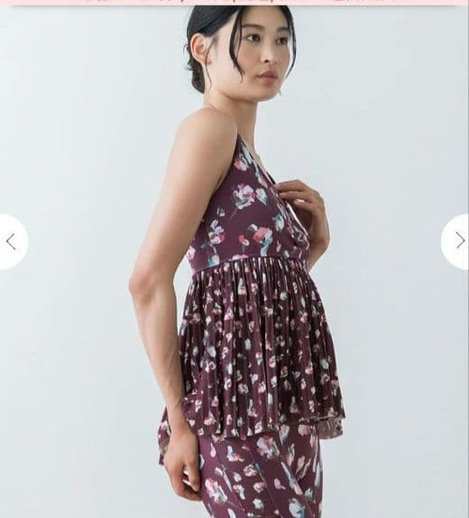 【SUKALA】ローズプリントプリーツタンクトップ Lサイズ　ワイン