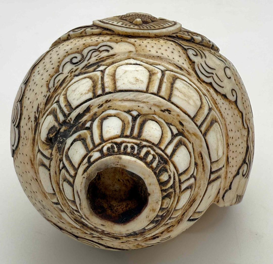 チベット密教法具　法螺貝（シャンカ）サマンタバトラ（ヤブ-ユム（父母尊））