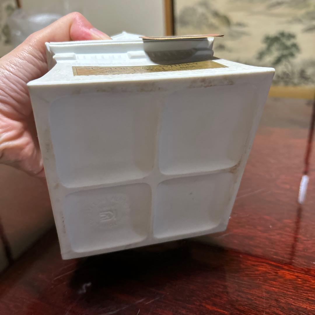 24 サントリーウイスキーローヤル　陶器の大阪城築城400年記念ボトル　特級