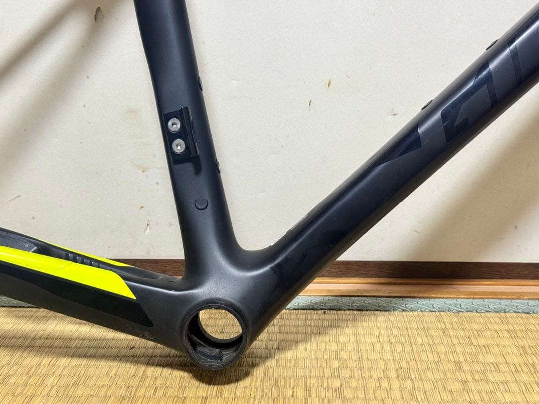 【美品】GIANT TCR ADVANCED PRO 2017 フレームのみ