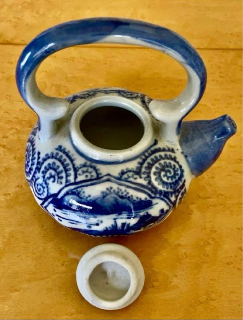 時代物　古伊万里　古い急須、蛸唐草、染付、煎茶