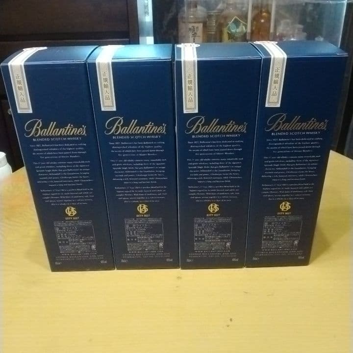 Ballantine's 17年 ブレンデッドスコッチウイスキー4本セット