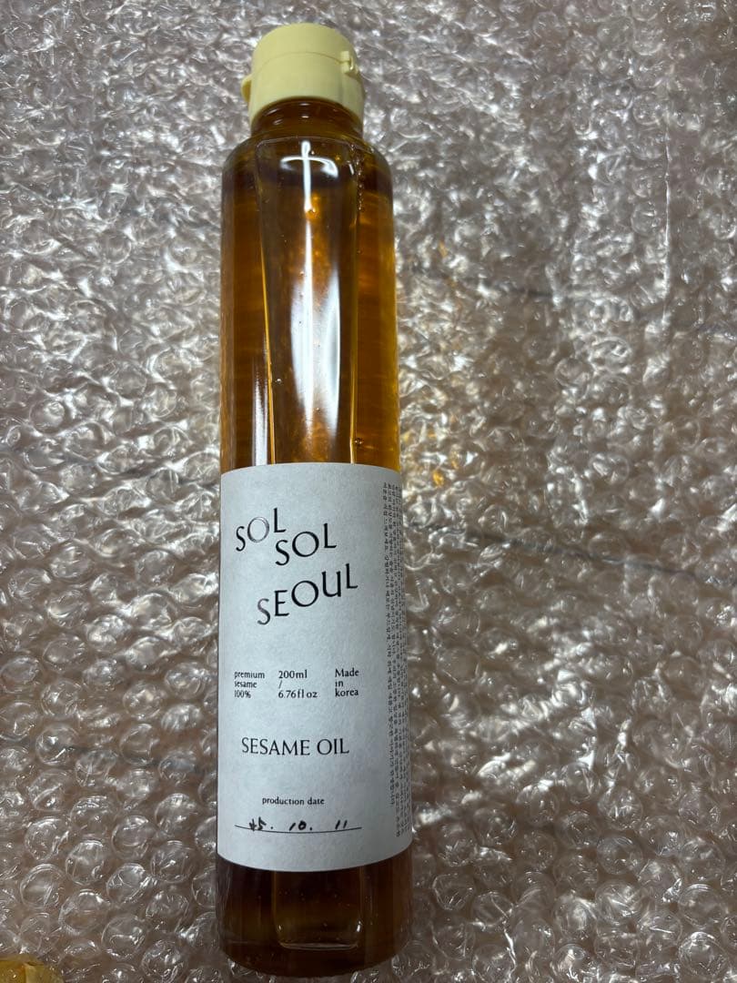 OLIVIA. 様用SOLSOLSEOUL ごま油2本　セットクリームキャップ