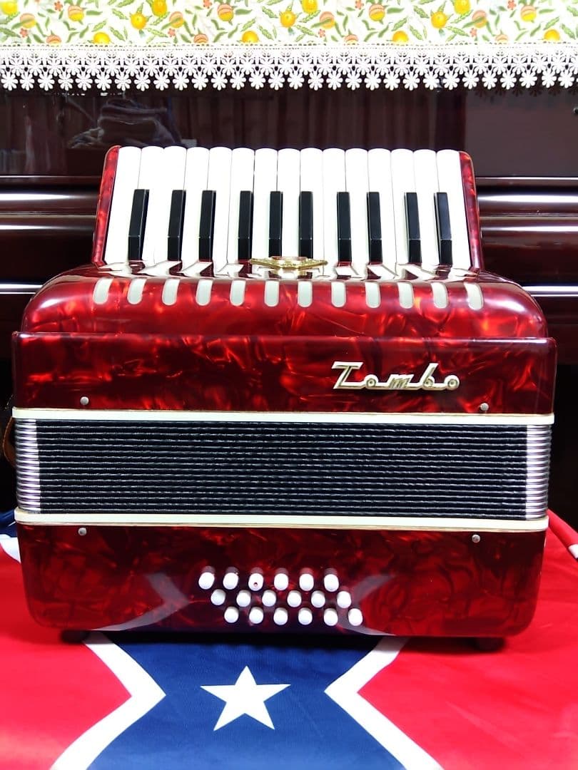 【動作品大幅なメンテ完了品】 トンボ アコーディオン No.28 赤（即演奏可）