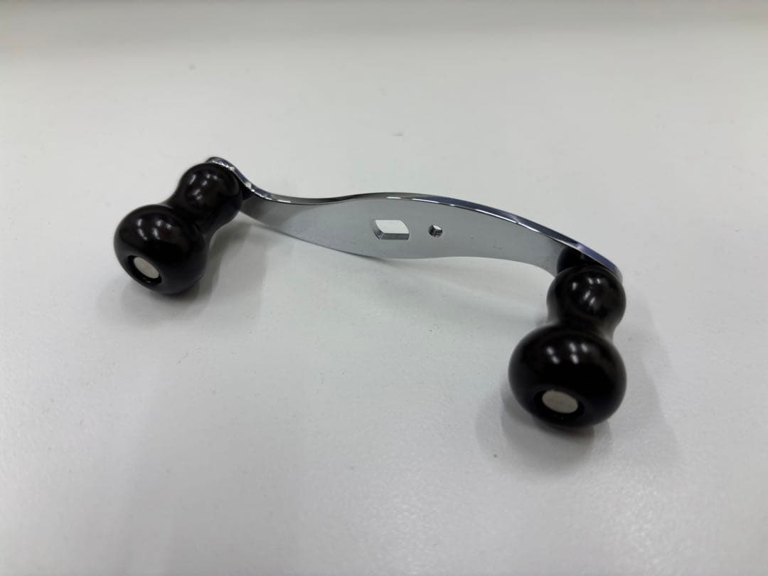 ラッティーツイスター stone head パワーハンドル 右用 90mm アブ