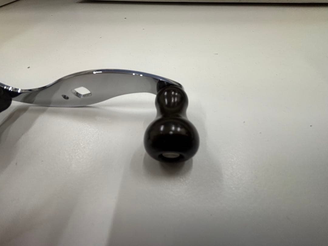 ラッティーツイスター stone head パワーハンドル 右用 90mm アブ