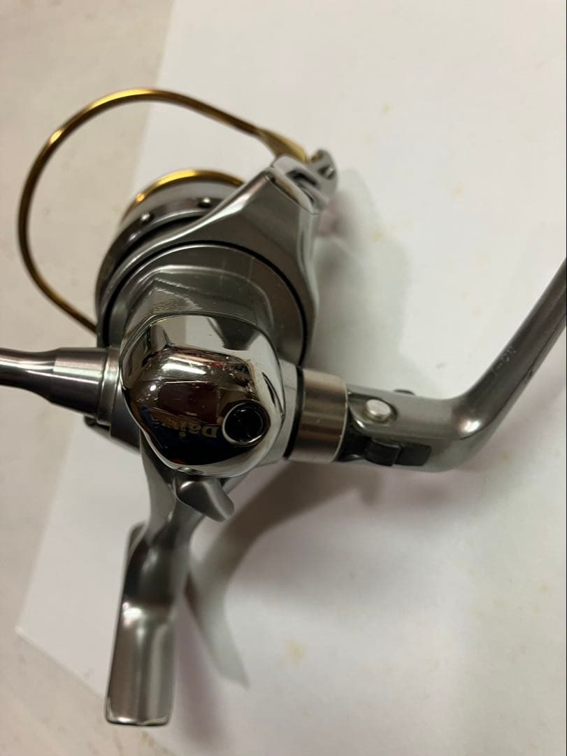 ダイワ トーナメントエアリティー2500 中古品 小沼正弥 シーバス