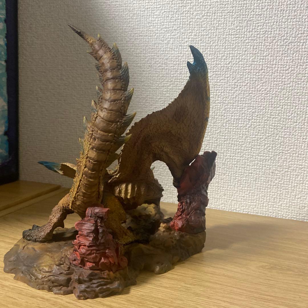 ティガレックス 復刻版 クリエイターズモデル　箱開封済み