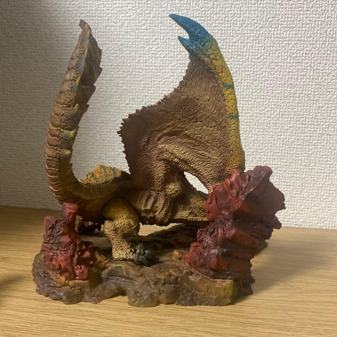 ティガレックス 復刻版 クリエイターズモデル　箱開封済み