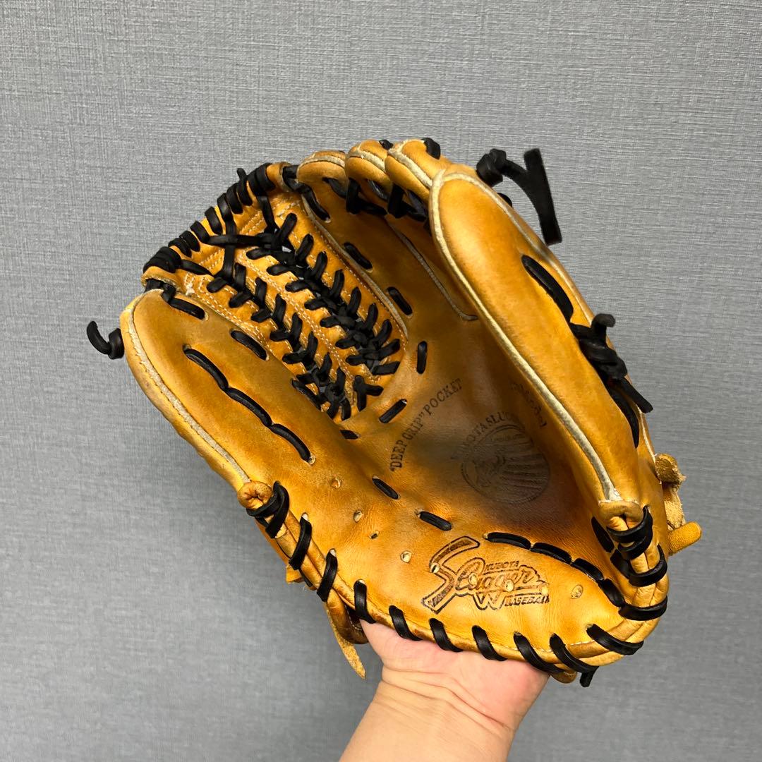 1192 スラッガー 松井稼モデル 型抜群 即戦力 軟式 内野手用グローブ