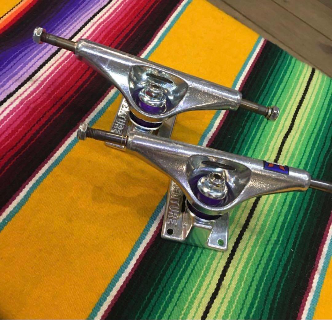 ventureベンチャースケートボードトラックvライト5.2HI定価11990円