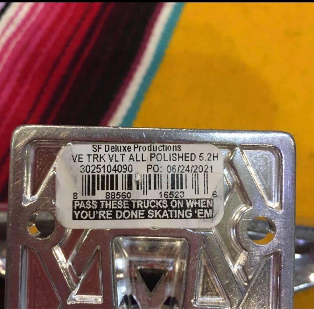 ventureベンチャースケートボードトラックvライト5.2HI定価11990円