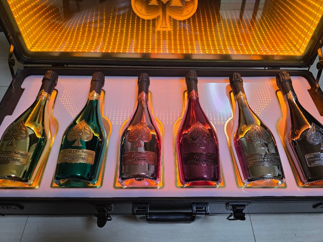 アルマンド Armand アタッシュケース ディスプレー 6本 LED 人気