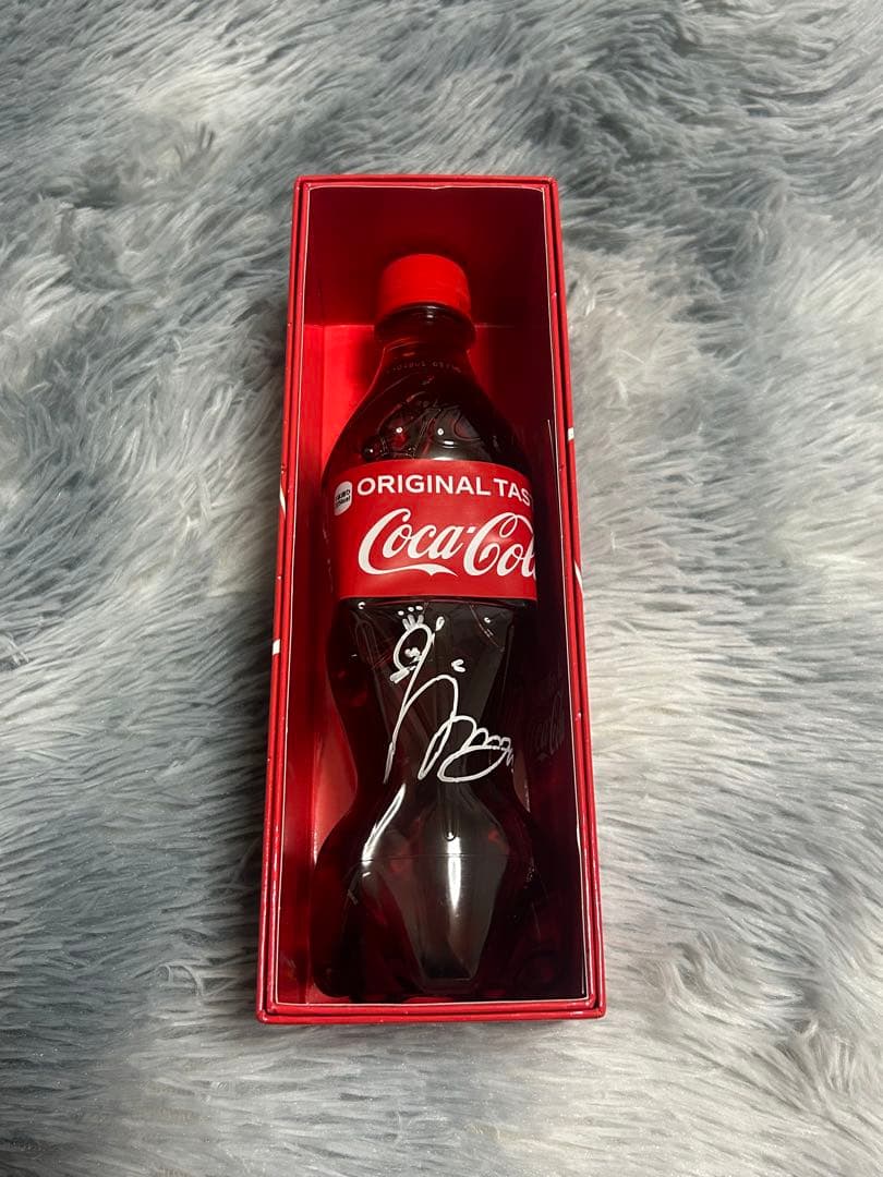 NiziU マヤ　コカコーラサイン入り