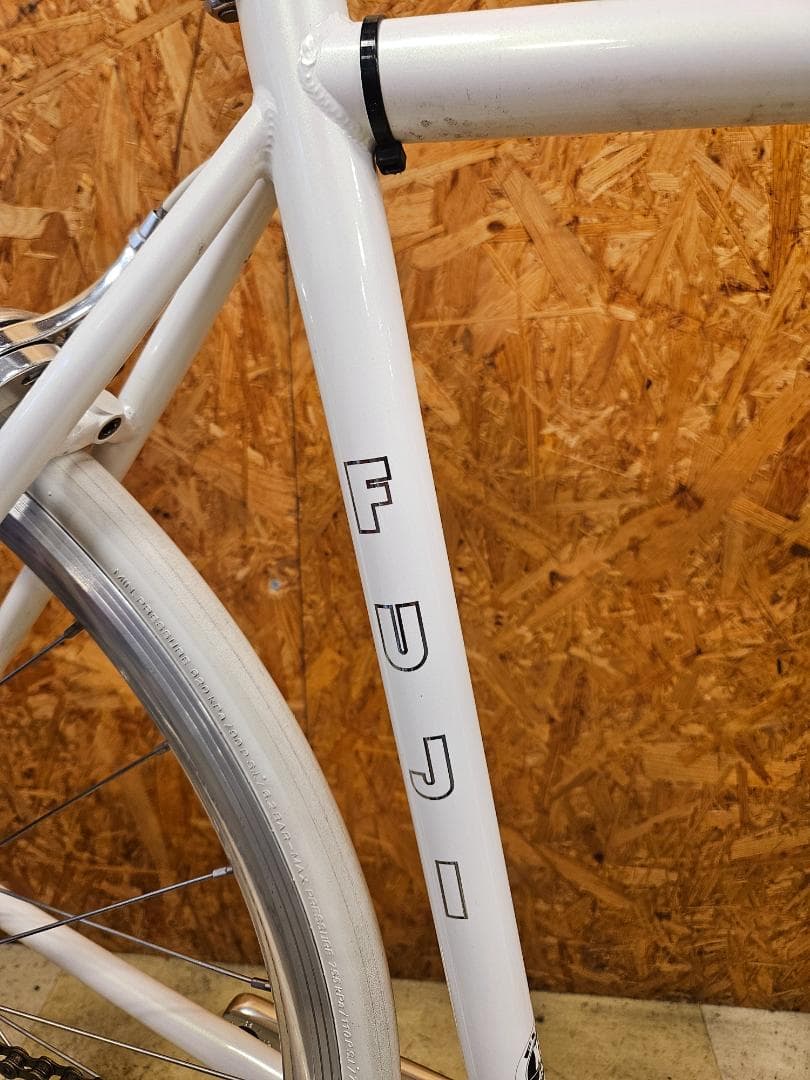 新品 FUJI フジ FEATHER フェザー ピストバイク　ホワイト