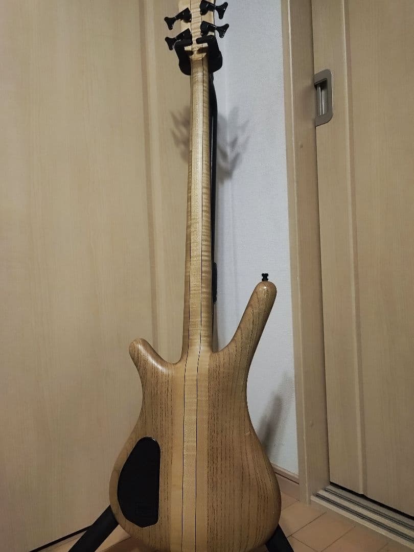 ドイツ製 Warwick Corvette スルーネック