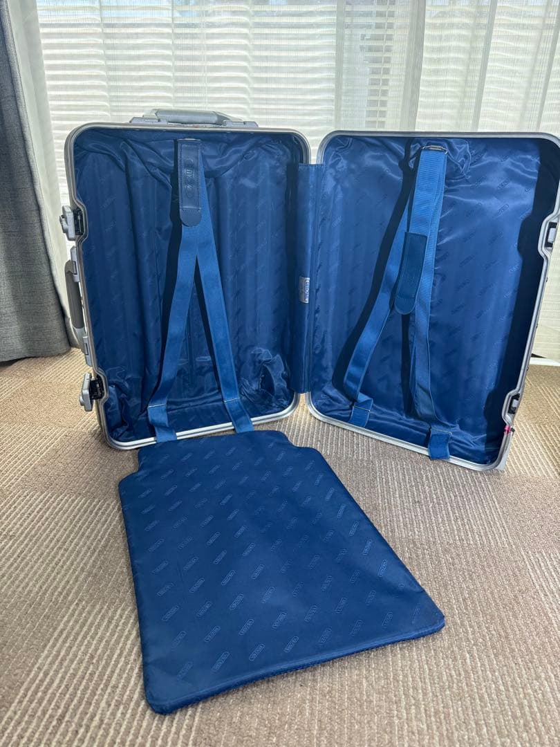 廃盤品 RIMOWA リモワトパーズ2輪 33L