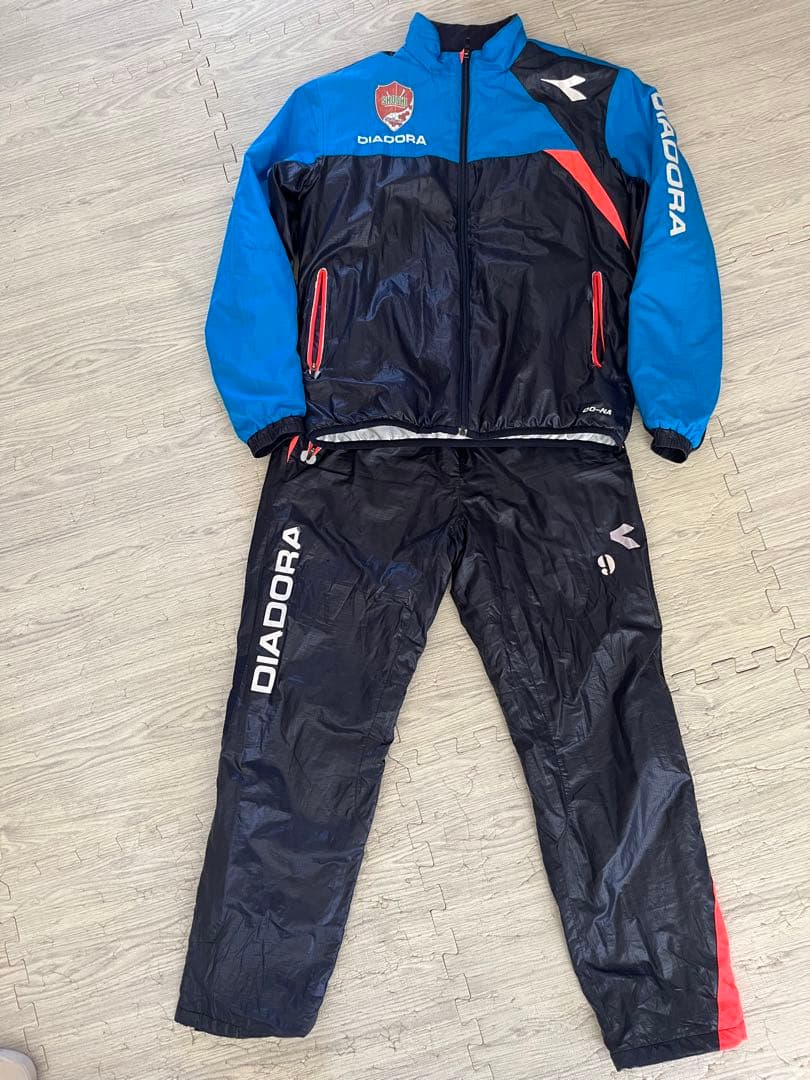 激レアサッカー尚志高校ウォーマー上下セット