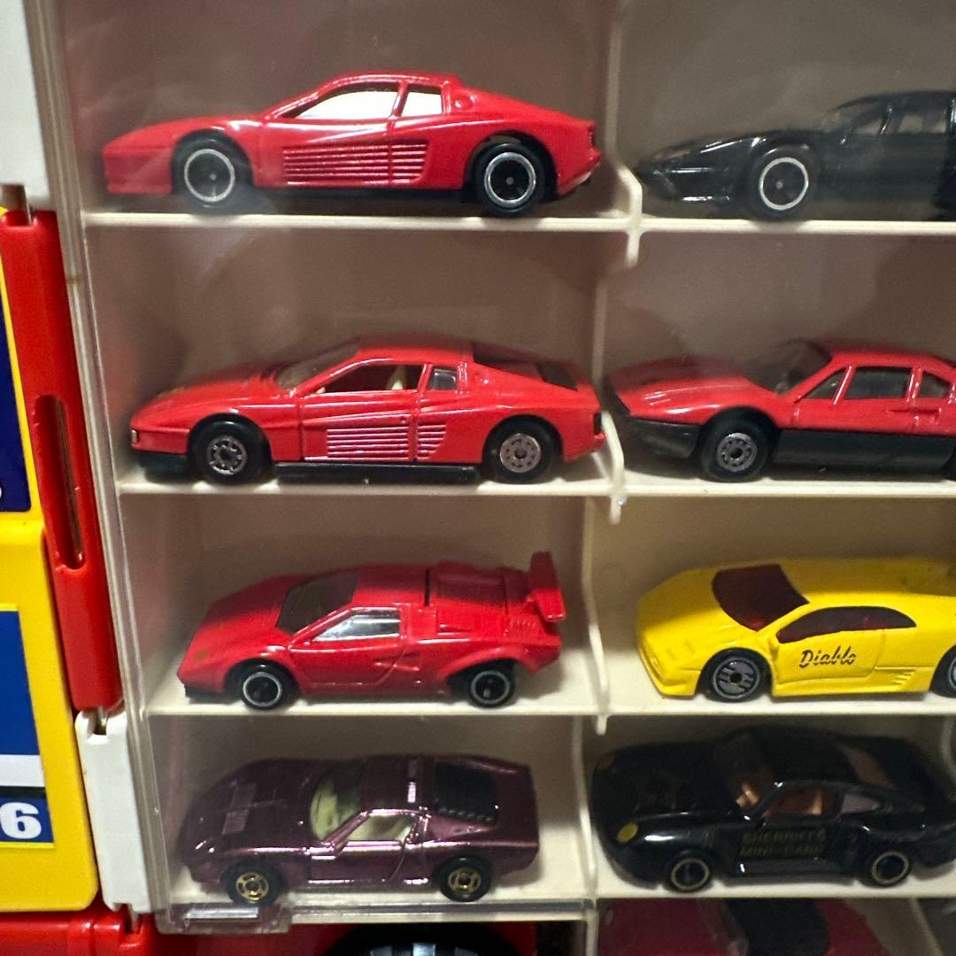 トミカ グレートコンボイ C-39 TOMY トミカ18台付 フェラーリ