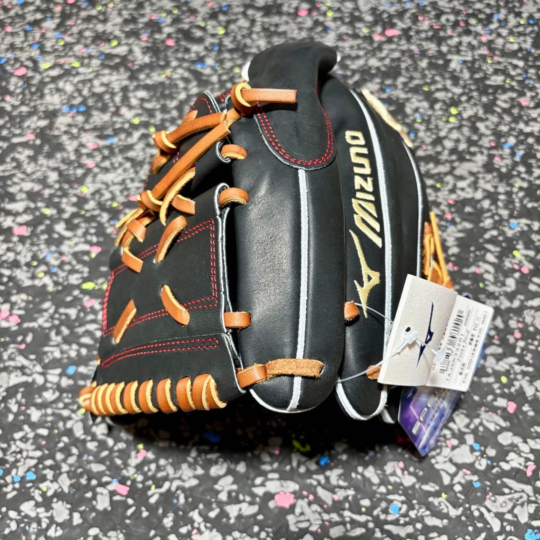 新品タグ付き ミズノ グローバルエリート スピードレボ 軟式用 投手用 グローブ