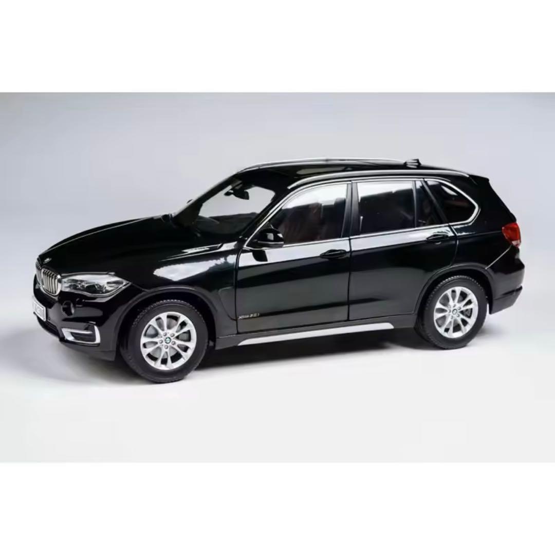 NOREV  X5 1/18スケールモデルミニカー
