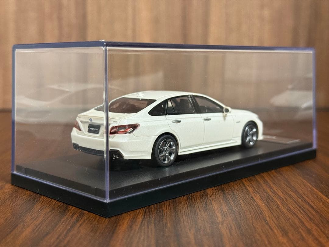 トヨタ クラウン 220系1/43ミニカー　MARK43