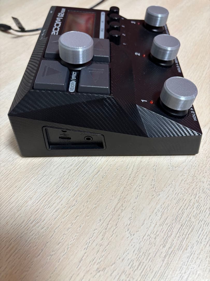 ZOOM g2four エクスプレッションペダル付き マルチエフェクター