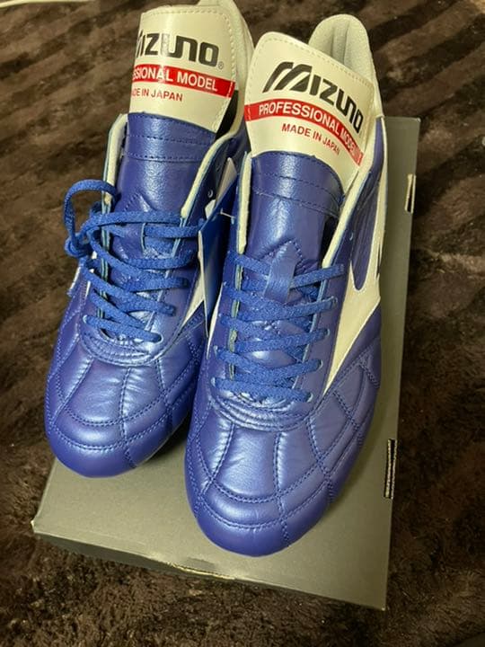 サッカースパイク ミズノ　モレリアM8JAPAN 25.5