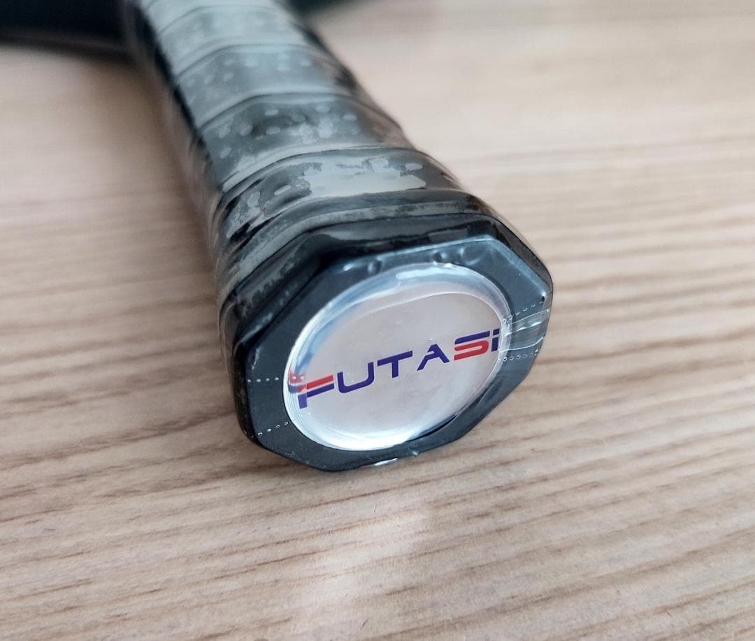 ピックルボール パドル FUTASI カーボンファイバー エッジレス 赤い 16