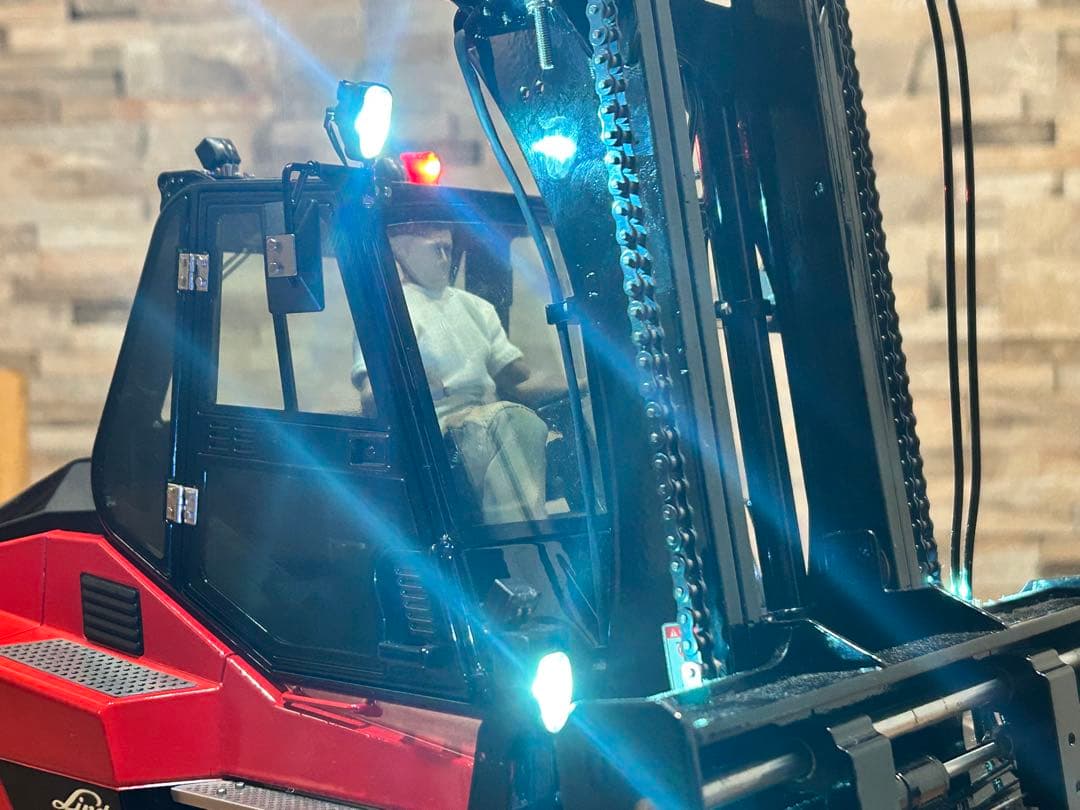 タミヤ1/14 油圧フォークリフト